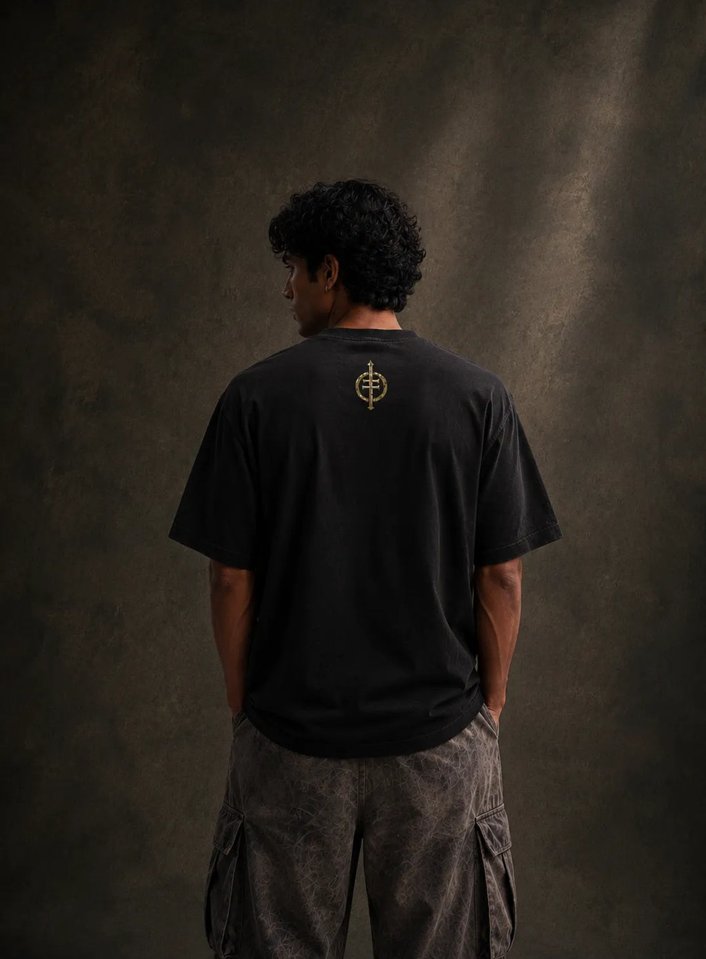 GRYPHON LAUREL OVERSIZED TEE