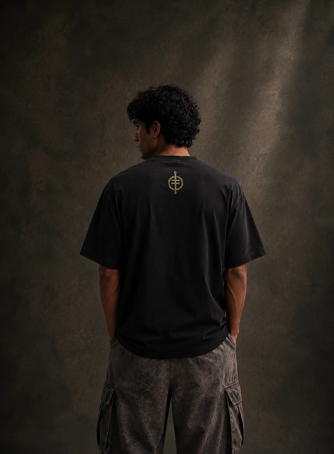 GRYPHON LAUREL OVERSIZED TEE